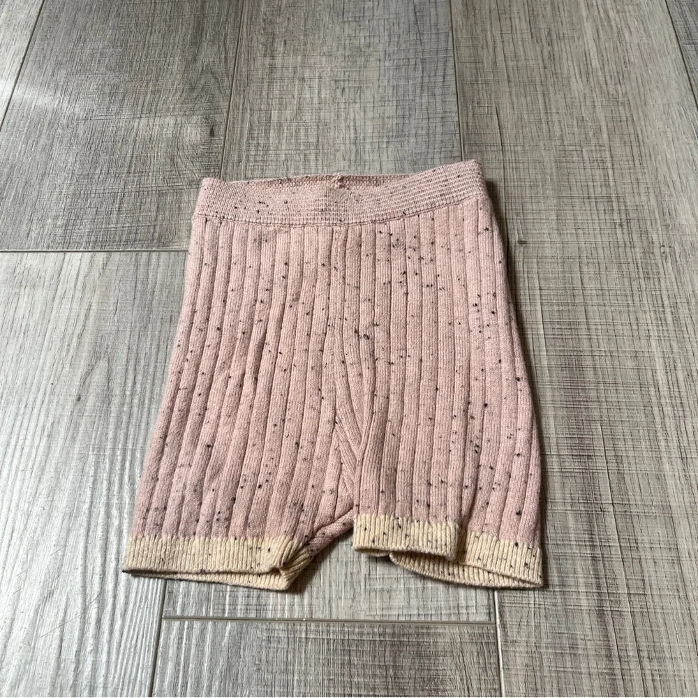 7 AM Grey Short Sleeve Top, Biker Shorts & Hat Set - Cozy Ribbed Knit 9-12 month